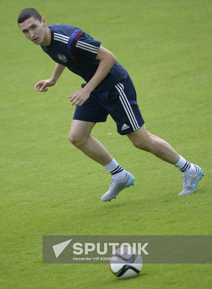 Football. Russian national team holds training session
