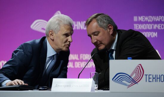 3rd Technoprom International Forum. Day One