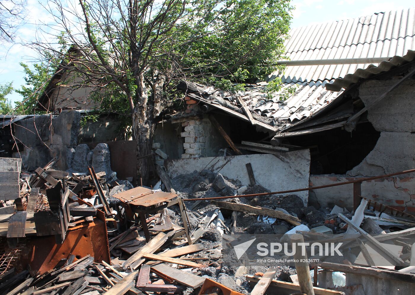 Aftermath of Donetsk shelling