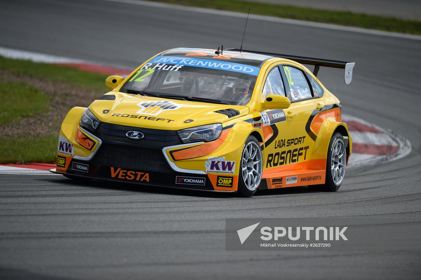 WTCC 2015. Round 5. Day One