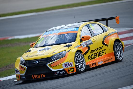 WTCC 2015. Round 5. Day One