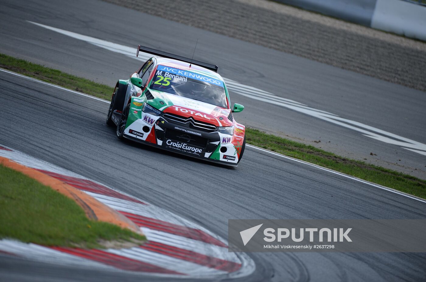 WTCC 2015. Round 5. Day One