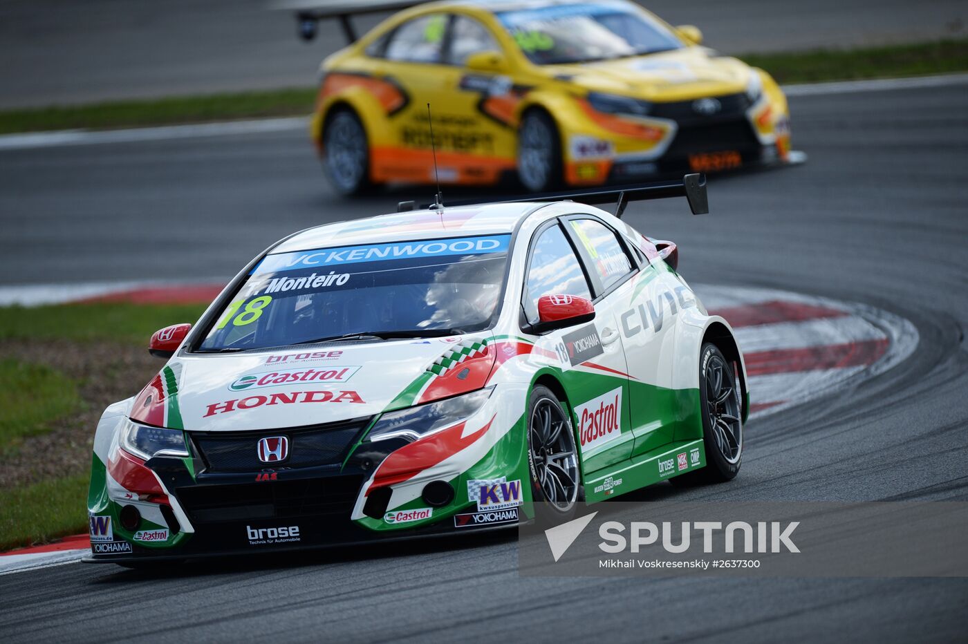 WTCC 2015. Round 5. Day One