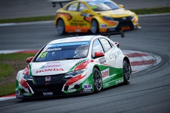 WTCC 2015. Round 5. Day One