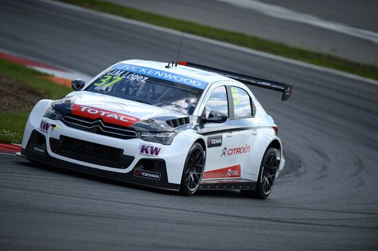 WTCC 2015. Round 5. Day One