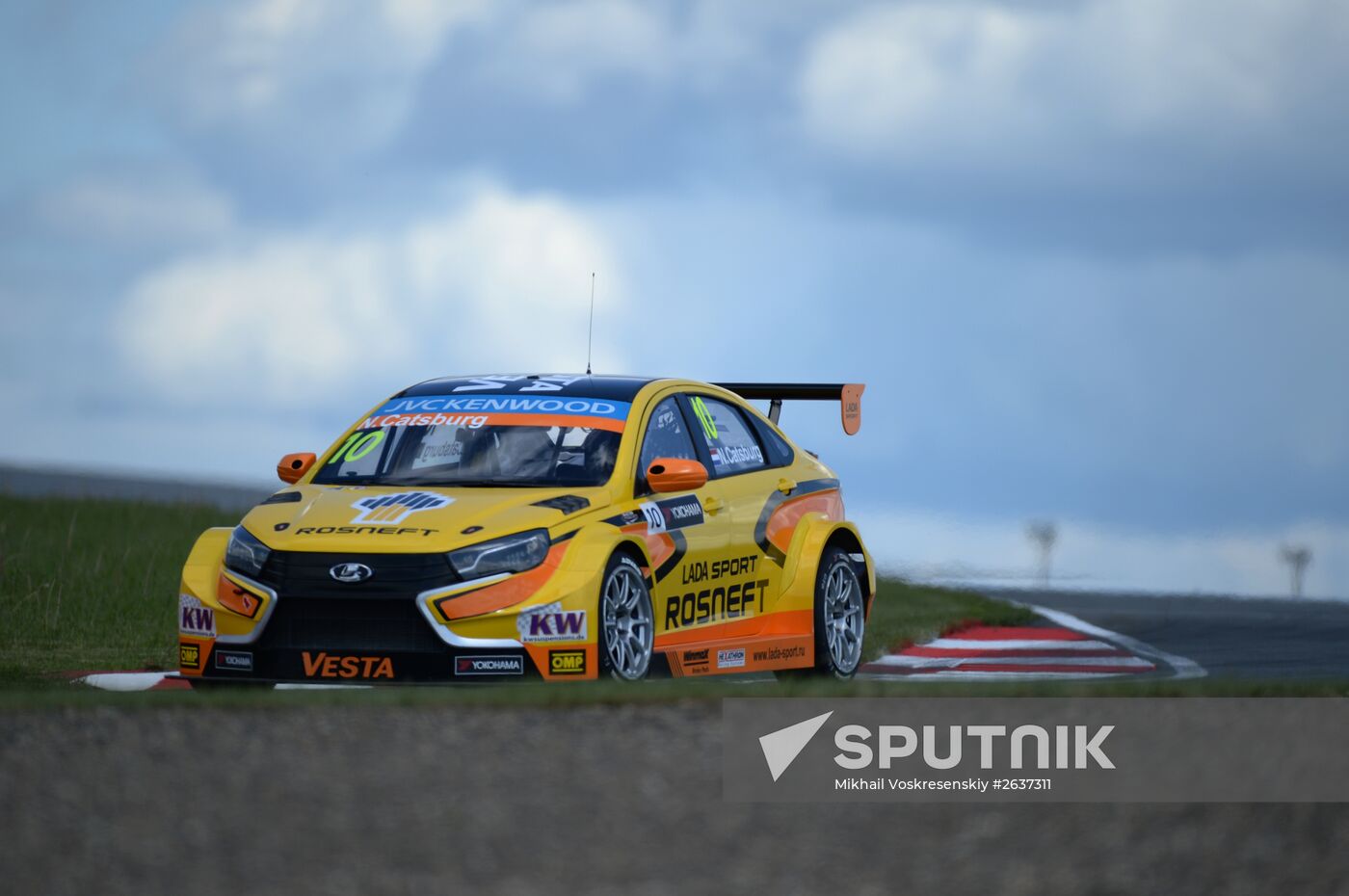 WTCC 2015. Round 5. Day One