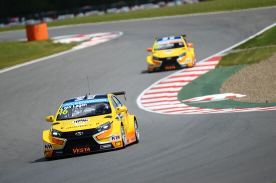 WTCC 2015. Round 5. Day One