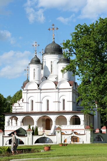 Pushkin-related sites. Alexander Pushkin Museum-Reserve in Vyazyomy Estate