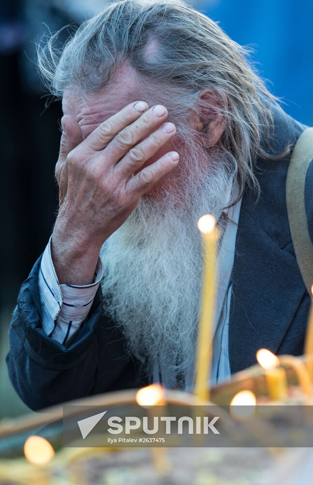 Velikaya River religious procession in Kirov Region