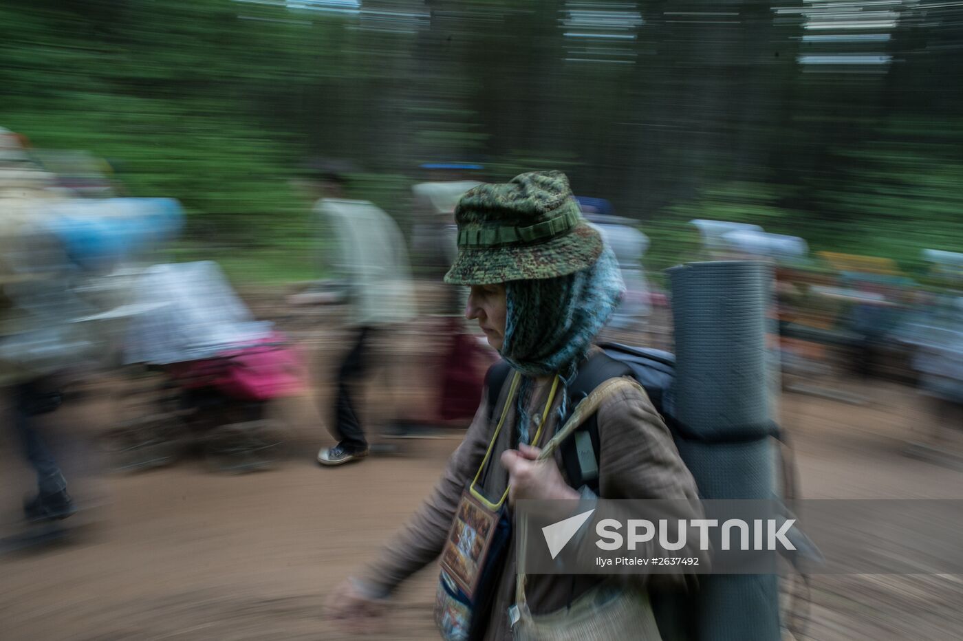 Velikaya River religious procession in Kirov Region