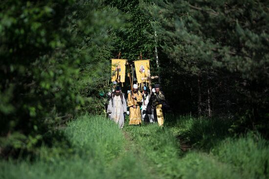 Velikaya River religious procession in Kirov Region