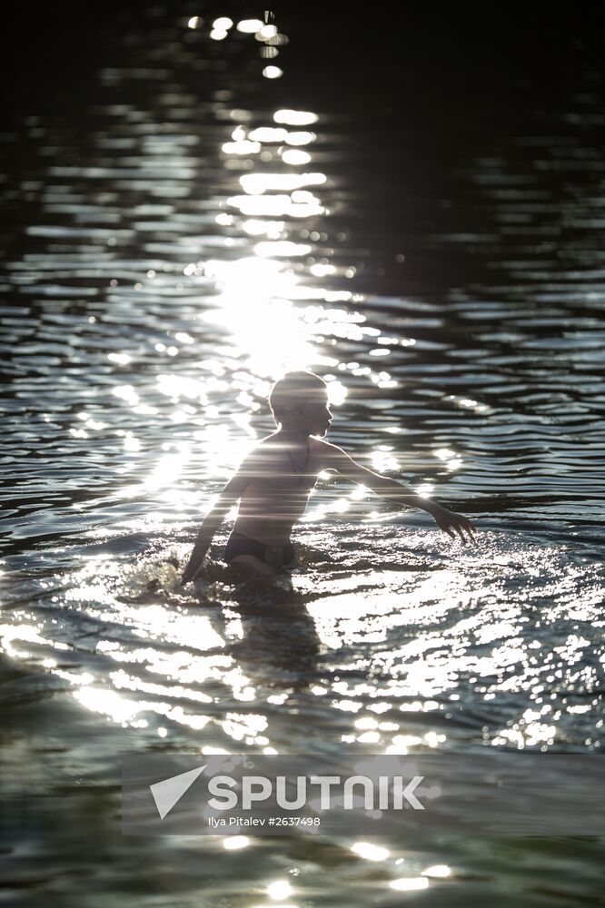 Velikaya River religious procession in Kirov Region