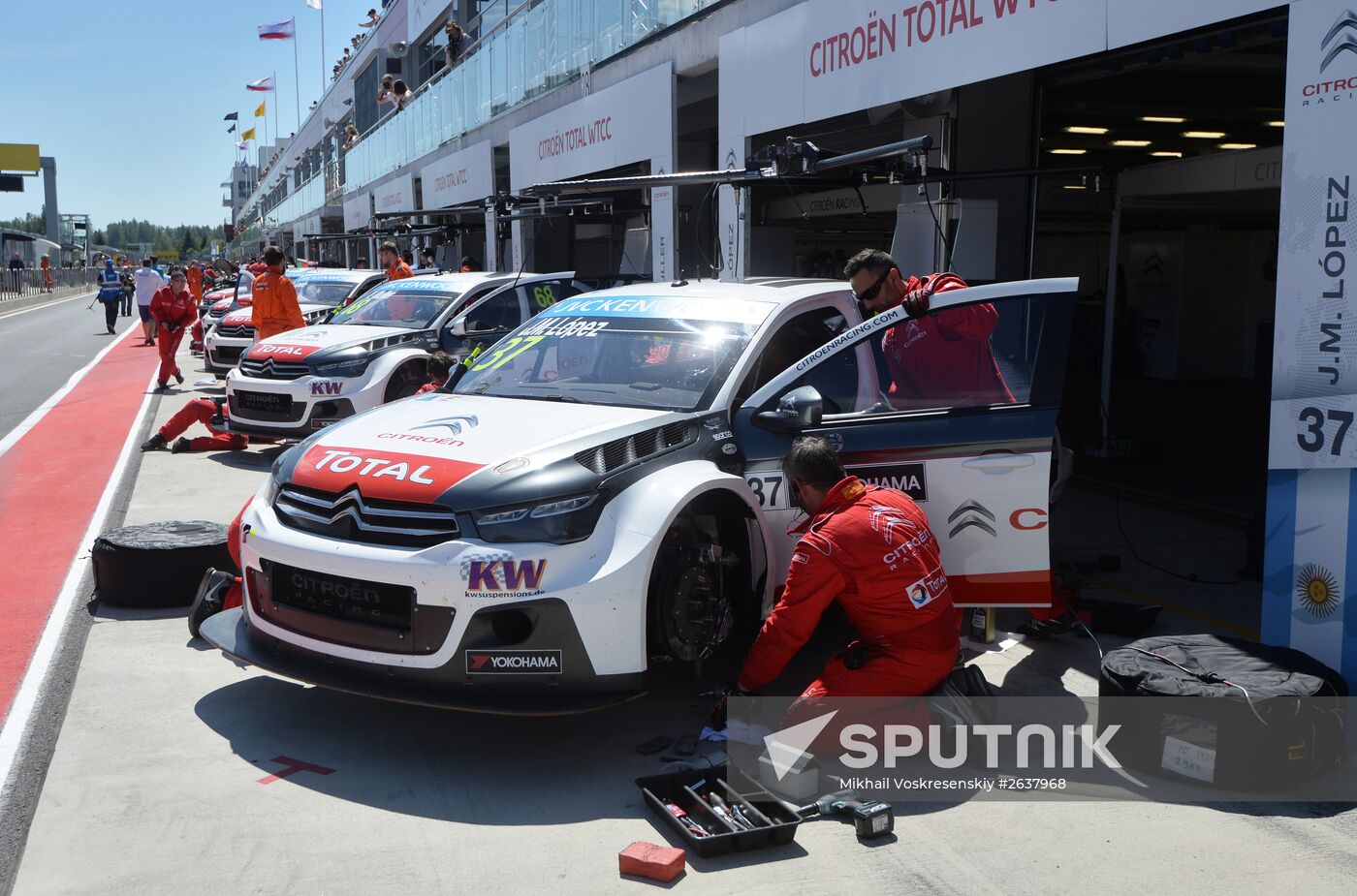 WTCC 2015. Round 5. Day Two