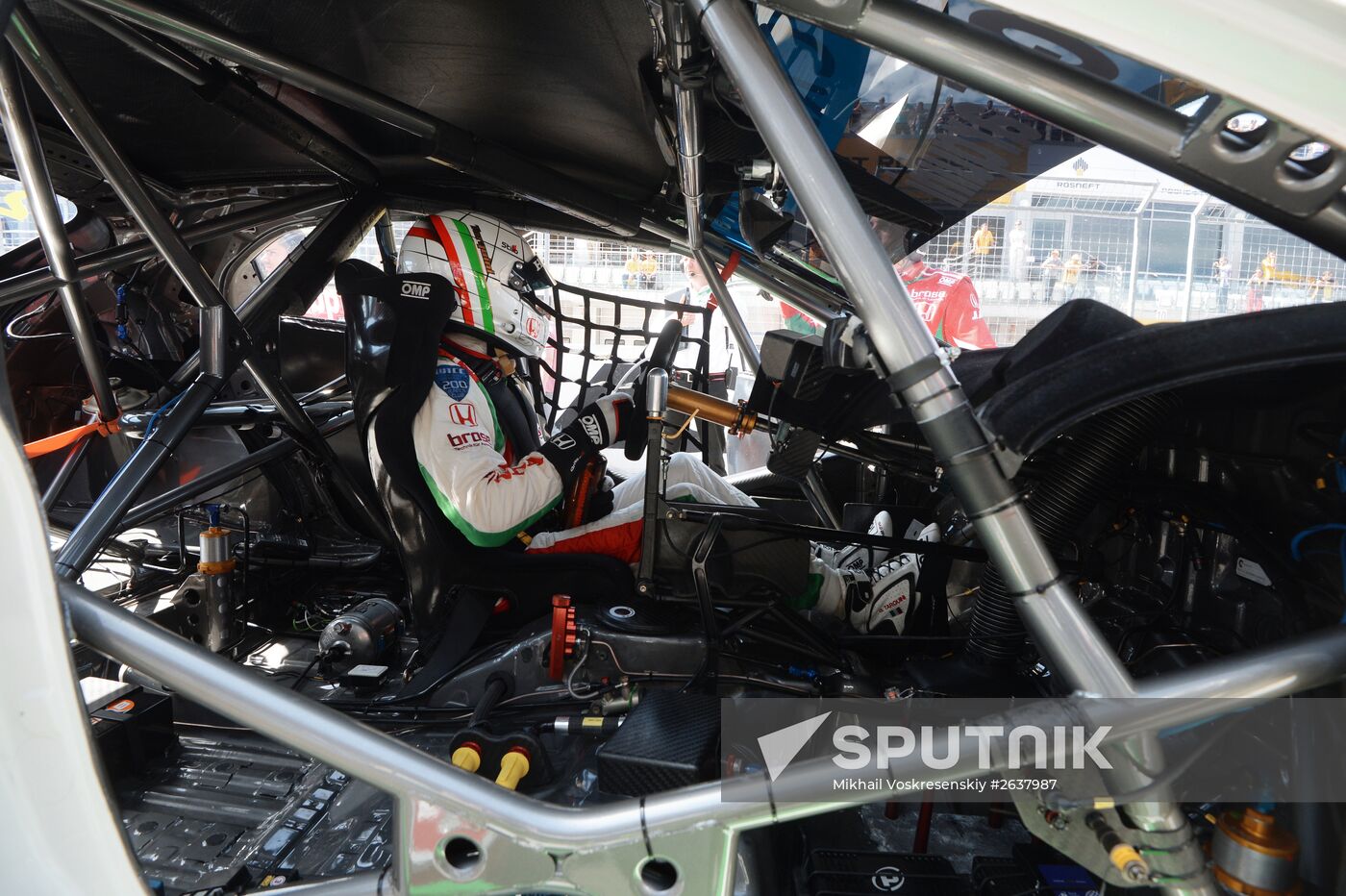 WTCC 2015. Round 5. Day Two