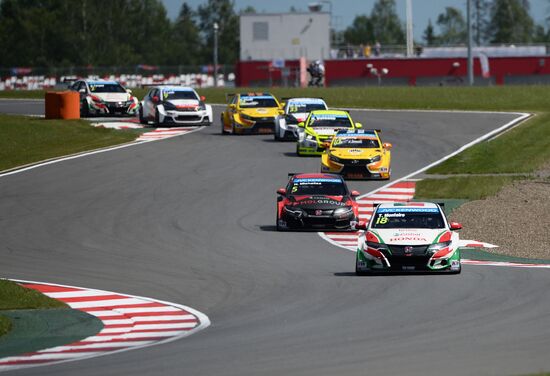 WTCC 2015. Round 5. Day Two