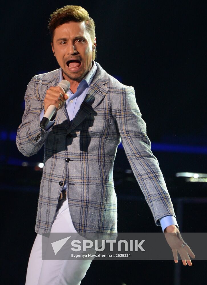 Concert by MUZ-TV 2015 Awards nominees and winners at Grand Kremlin Palace