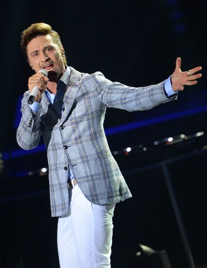 Concert by MUZ-TV 2015 Awards nominees and winners at Grand Kremlin Palace