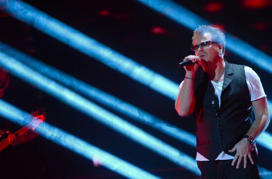 Concert by MUZ-TV 2015 Awards nominees and winners at Grand Kremlin Palace