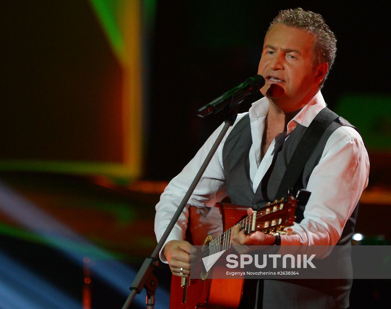 Concert by MUZ-TV 2015 Awards nominees and winners at Grand Kremlin Palace