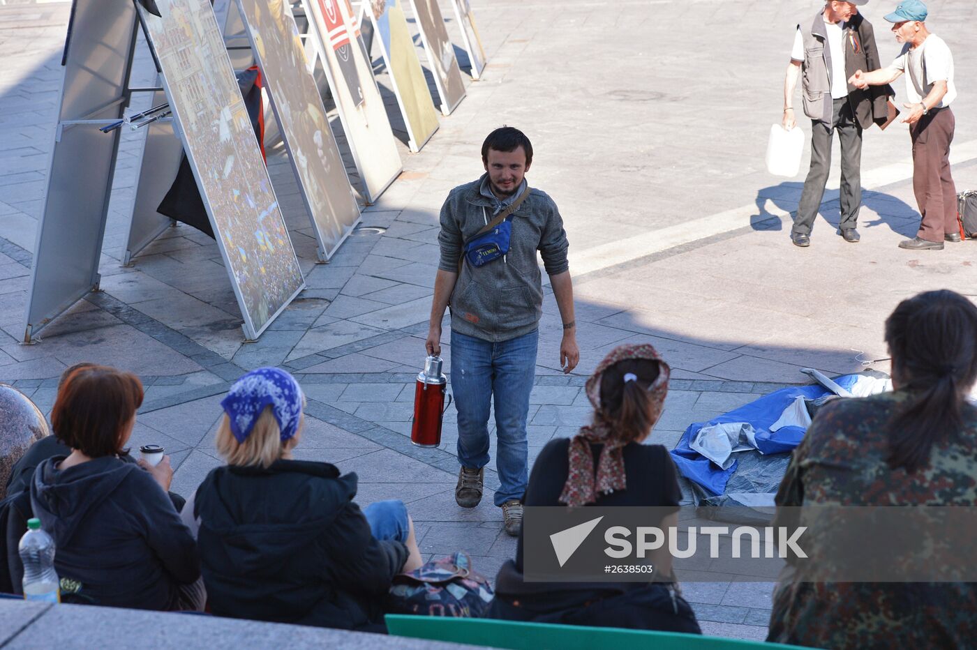Tent camp in central Kiev demolished