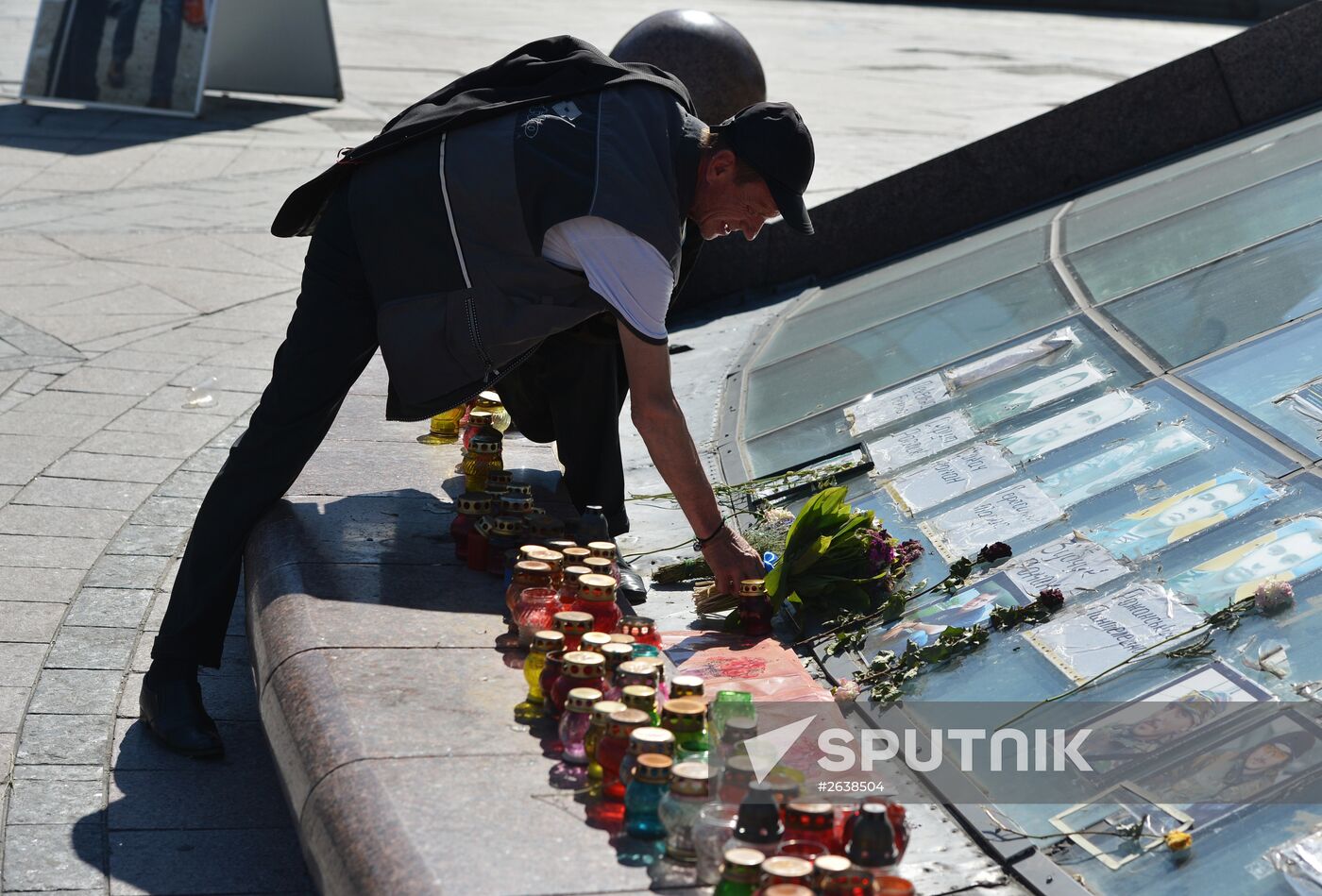 Tent camp in central Kiev demolished