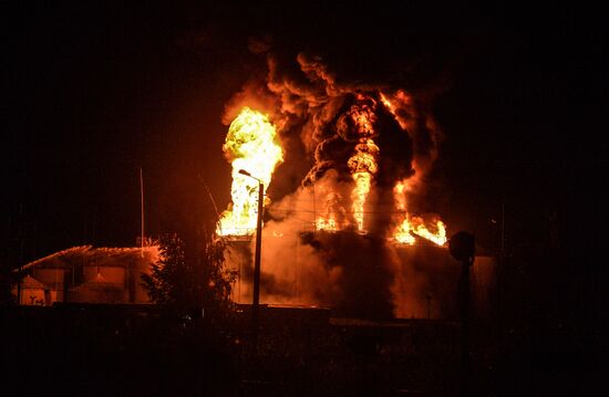 Fire at oil tank farm in Kiev Region