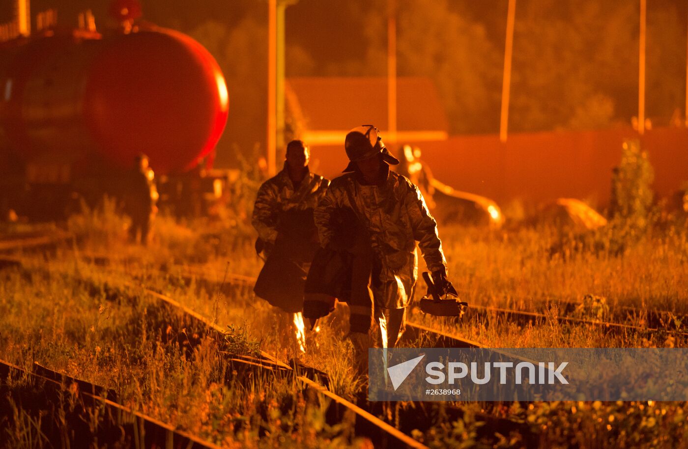 Fire at oil tank farm in Kiev Region