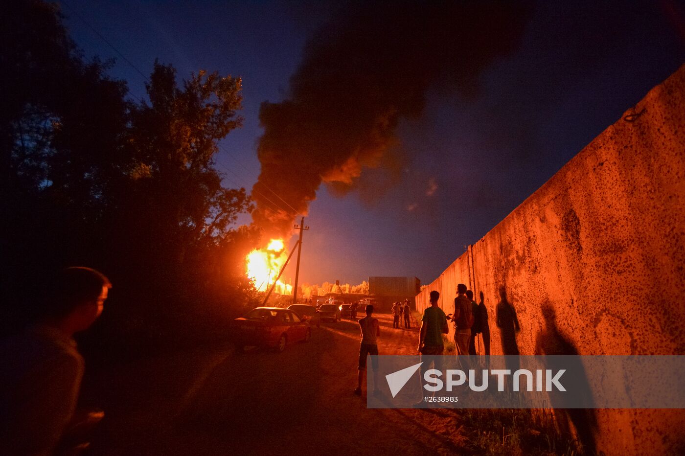 Fire at oil tank farm in Kiev Region