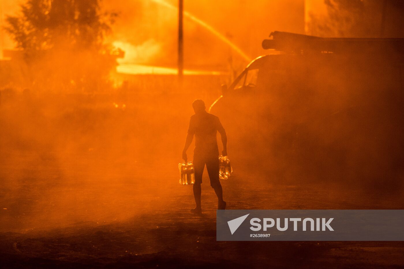 Fire at oil tank farm in Kiev Region