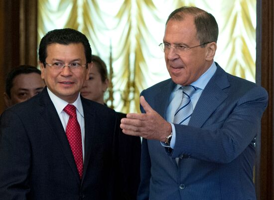 Foreign Ministers of Russia and Salvador S.Lavrov and H.R.Martinez Bonilla meet in Moscow