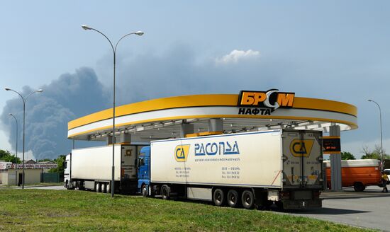 Fire at oil tank farm in Kiev Region