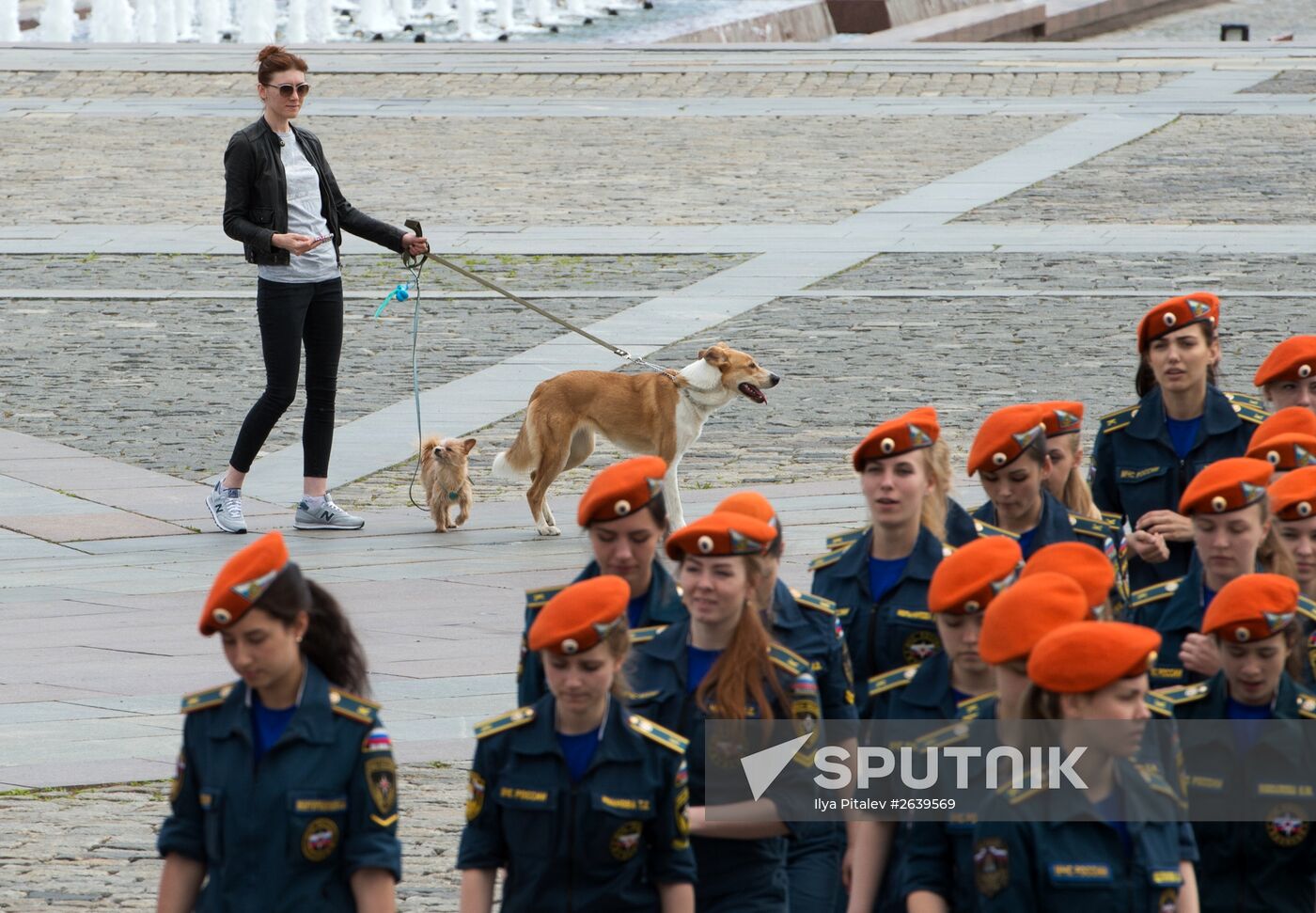 Russia's largest flag unfolding ceremony