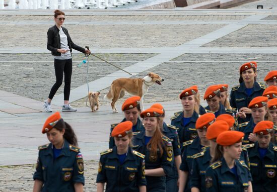 Russia's largest flag unfolding ceremony