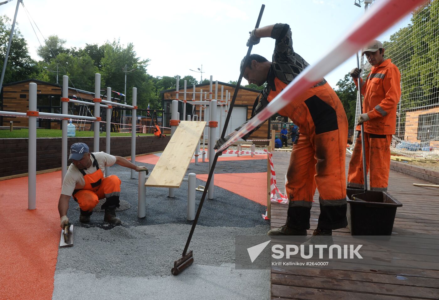 Preparations for the opening of the Port at VDNKh city beach