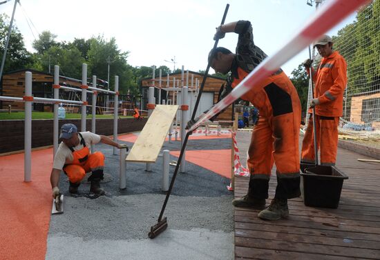 Preparations for the opening of the Port at VDNKh city beach