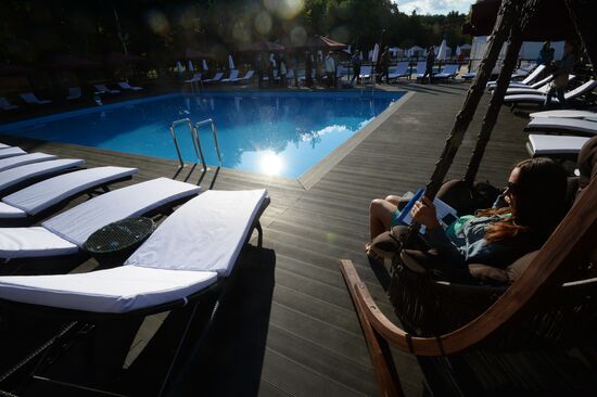Preparations for the opening of the Port at VDNKh city beach