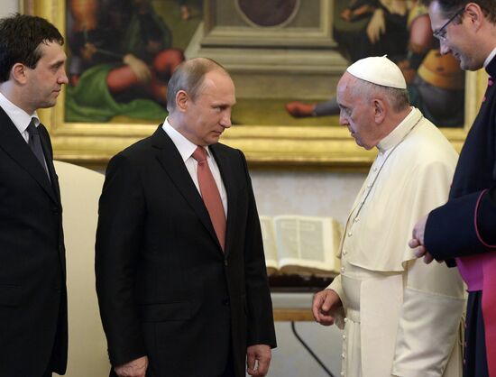 Russian President Vladimir Putin visits Italy