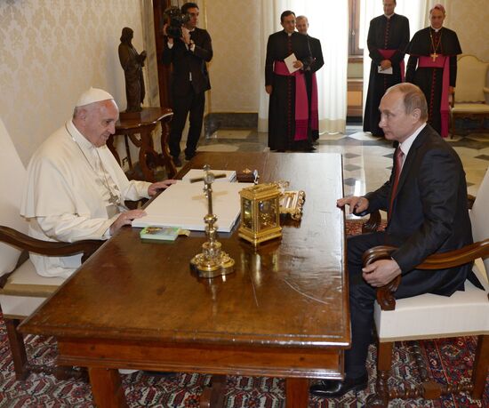 Russian President Vladimir Putin visits Italy