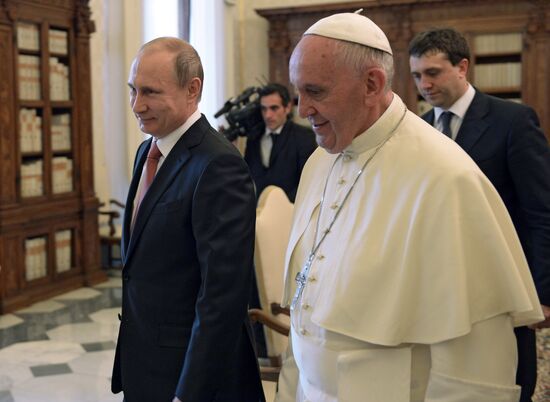 Russian President Vladimir Putin visits Italy