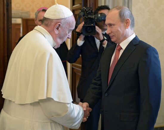 Russian President Vladimir Putin visits Italy