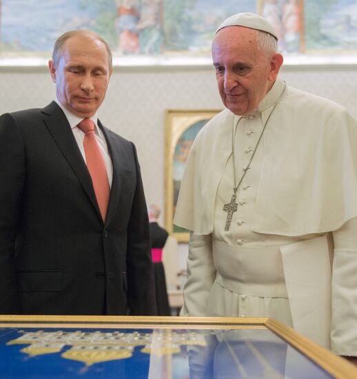 Russian President Vladimir Putin visits Italy