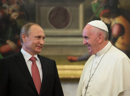 Russian President Vladimir Putin visits Italy