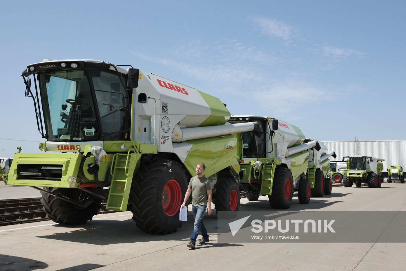 Manufacturing CLAAS harvester threshers in Krasnodar Region