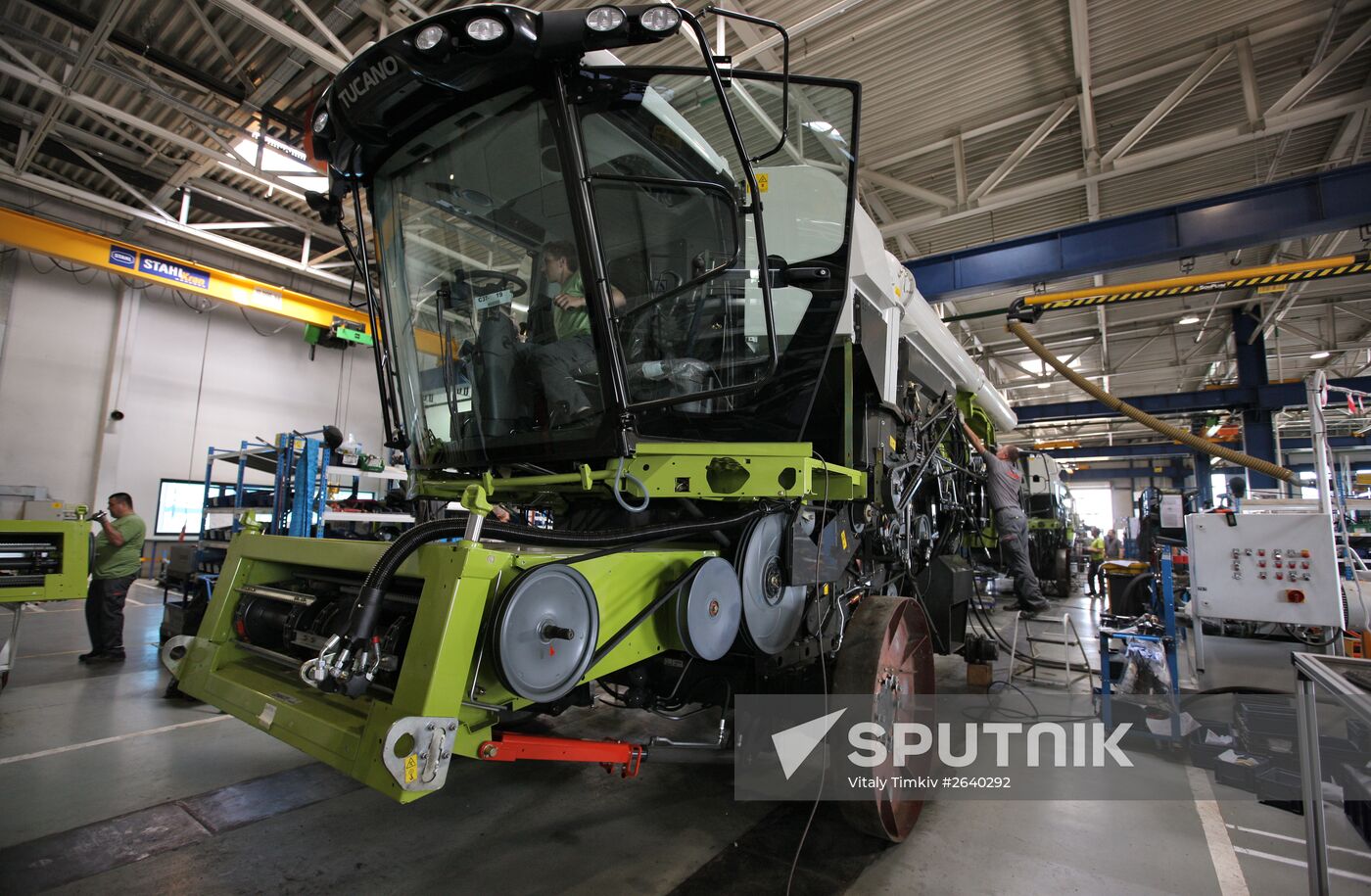Manufacturing CLAAS harvester threshers in Krasnodar Region