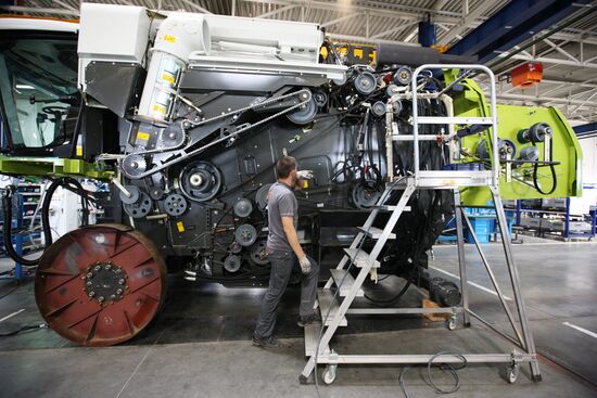 Manufacturing CLAAS harvester threshers in Krasnodar Region