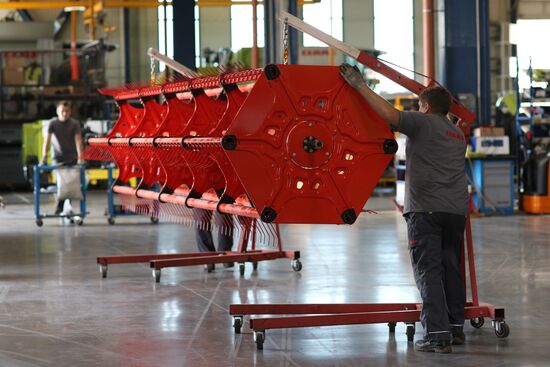 Manufacturing CLAAS harvester threshers in Krasnodar Region