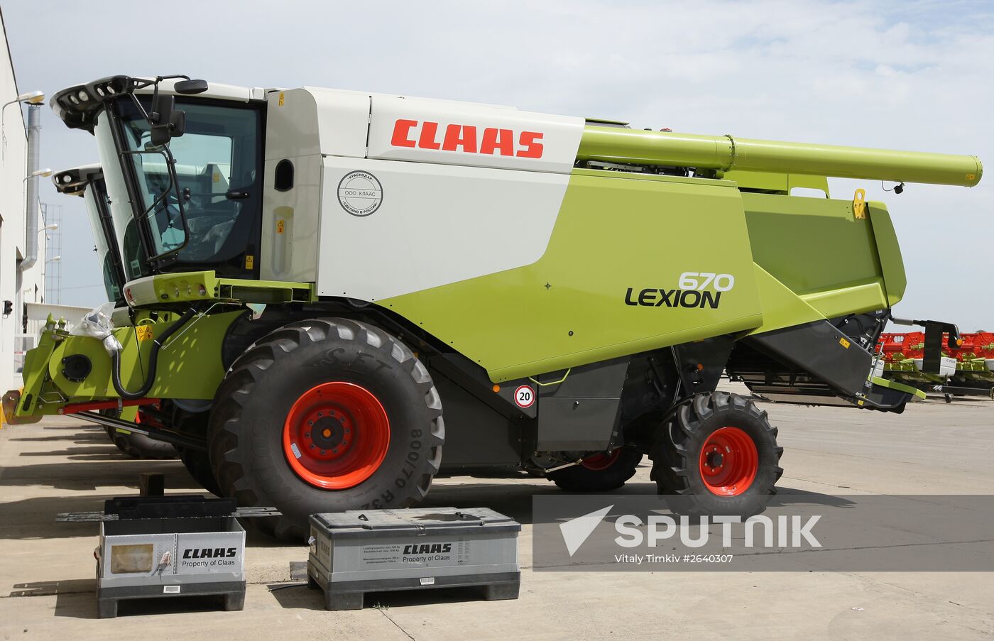 Manufacturing CLAAS harvester threshers in Krasnodar Region