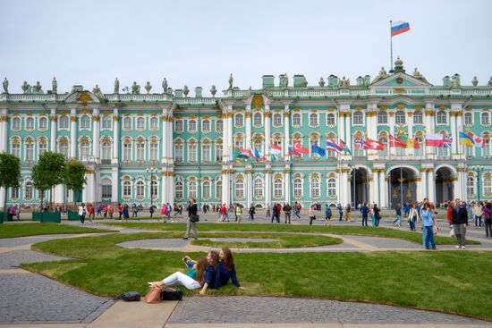 Palace Square, St. Petersburg