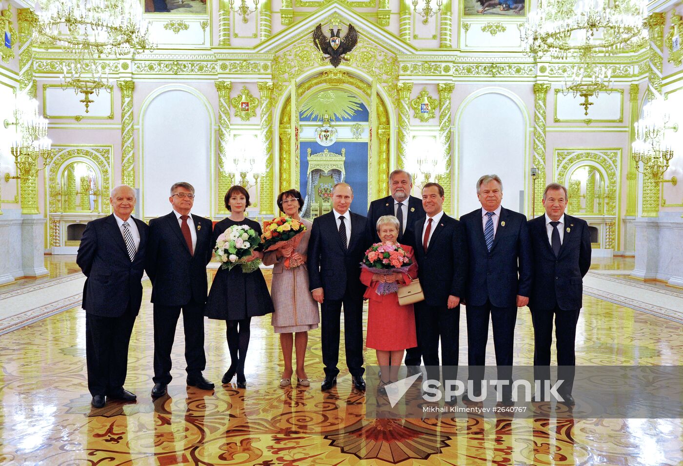 National awards presented on Russia Day in Kremlin