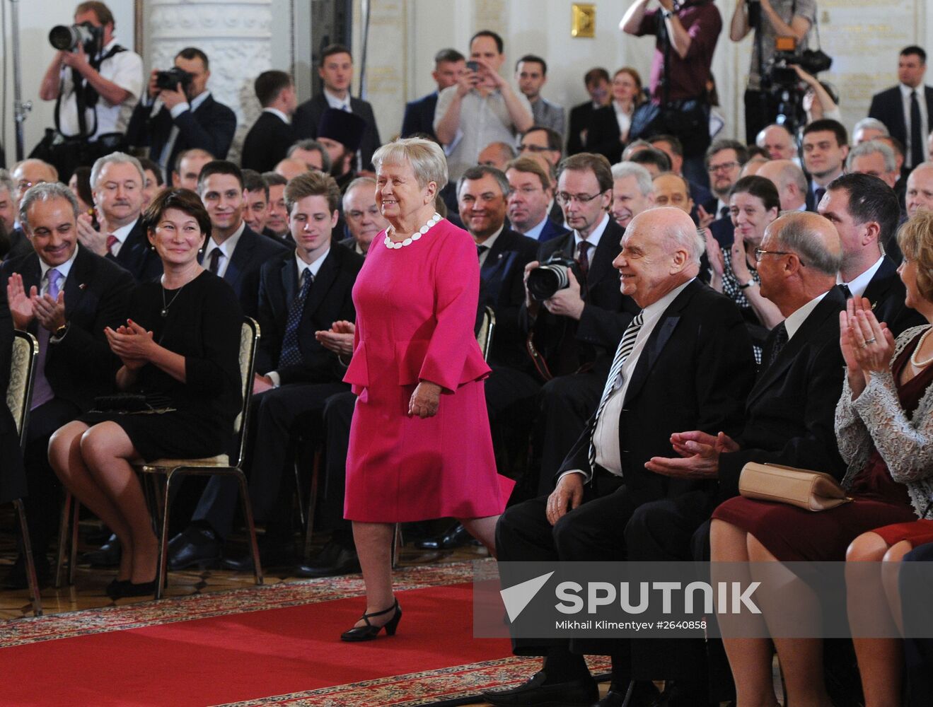 National awards presented on Russia Day in Kremlin